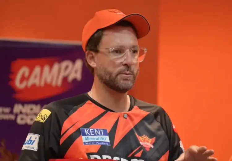 IPL 2025: Coach Vettori Acknowledges SRH's Error in Conditions Against MI
