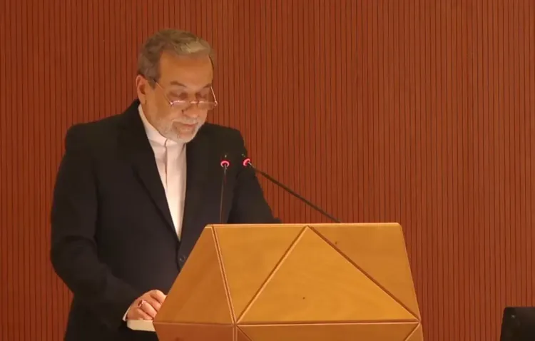 Iran's Foreign Minister Declares Uranium Enrichment Principle Non-Negotiable