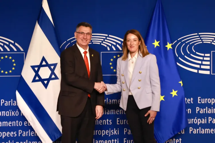 Israel's Foreign Minister Sa'ar Indicates Ceasefire Extension for More Hostages