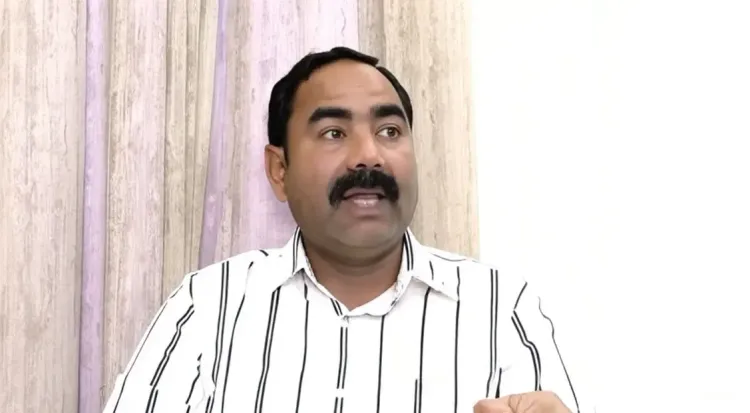 क्या सभी आरोपी बरी होने के बाद भी इस बम विस्फोट का जिम्मेदार कौन है?: इसरायल मंसूरी