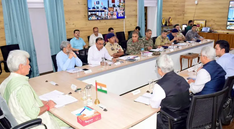 क्या जम्मू में बाढ़ प्रभावित क्षेत्रों में आवश्यक सेवाओं को प्राथमिकता पर बहाल करेंगे मनोज सिन्हा?
