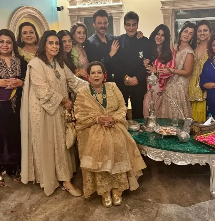 Jeetendra Remarries His Beloved on Their Golden Jubilee
