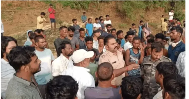 क्या झारखंड के दुमका में मयूराक्षी नदी में चार छात्र डूब गए?