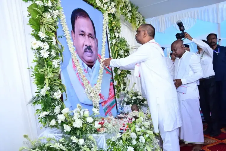 क्या झारखंड में रामदास सोरेन को राज्यपाल और सीएम ने श्रद्धांजलि दी?