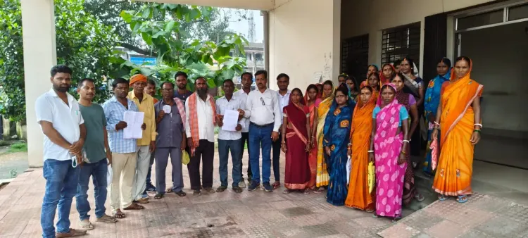 क्या झारखंड के एसबीआई सीएससी संचालक ने खाताधारकों के अकाउंट में सेंध लगाई? एक करोड़ से अधिक की ठगी