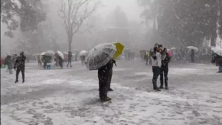 Jammu & Kashmir Prepares for Heavy Rain and Snowfall Over the Next Three Days