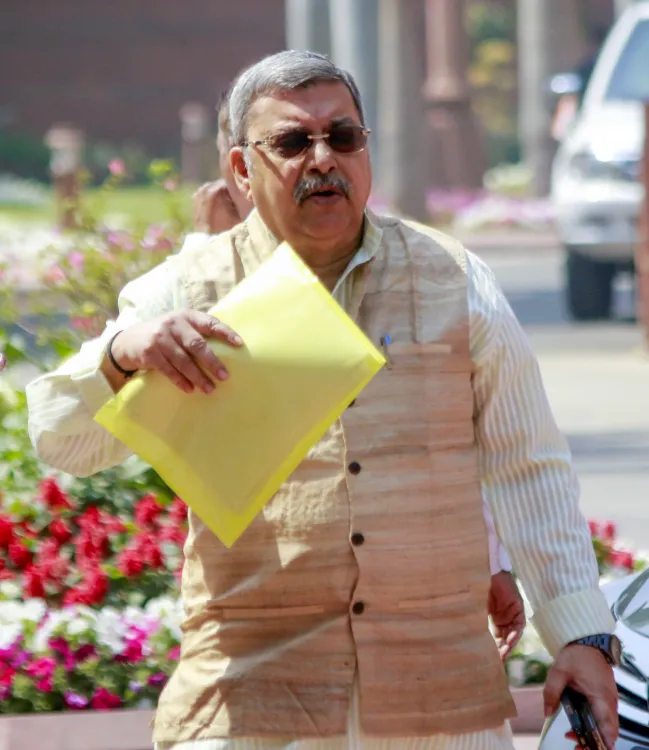 क्या कल्याण बनर्जी ने टीएमसी संसदीय दल के मुख्य सचेतक पद से इस्तीफा दिया?
