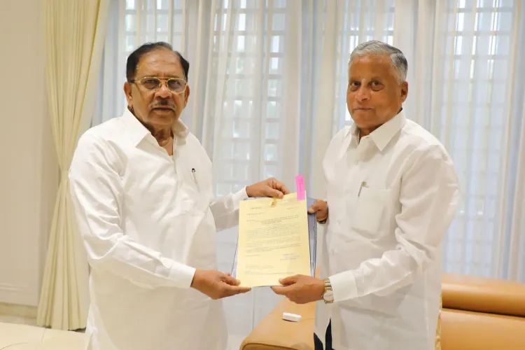 What Did Karnataka's Home Minister Discuss with Union Minister Somanna?