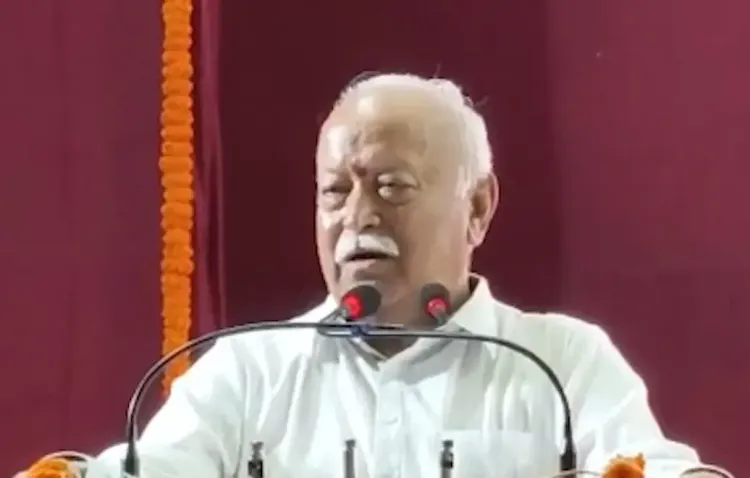 क्या काशीनाथ गोरे को श्रद्धांजलि देते हुए मोहन भागवत ने स्वयंसेवक बनने का संदेश दिया?