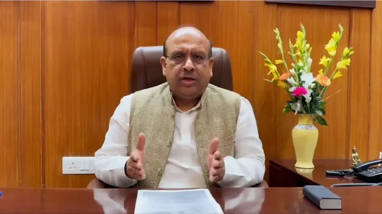 Gupta: Kejriwal Evading Public Scrutiny on Corruption Issues