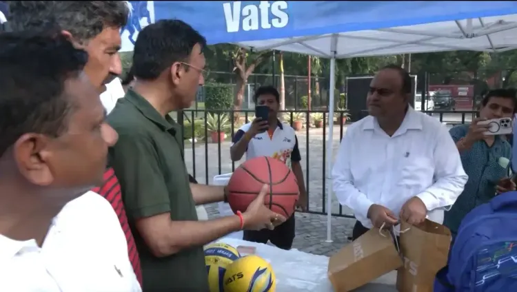 क्या खेल मंत्री मनसुख मांडविया ने 'संडे ऑन साइकिल' में स्वदेशी खेल सामग्री का समर्थन किया?