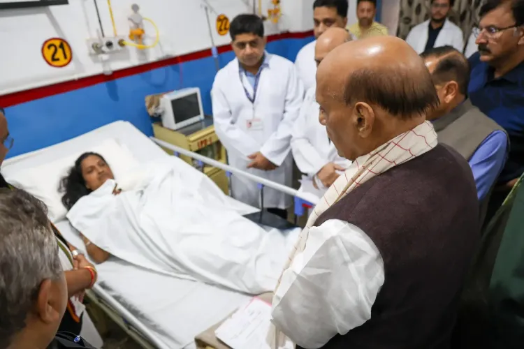 क्या किश्तवाड़ आपदा पर रक्षा मंत्री राजनाथ सिंह ने घायलों से मुलाकात की?
