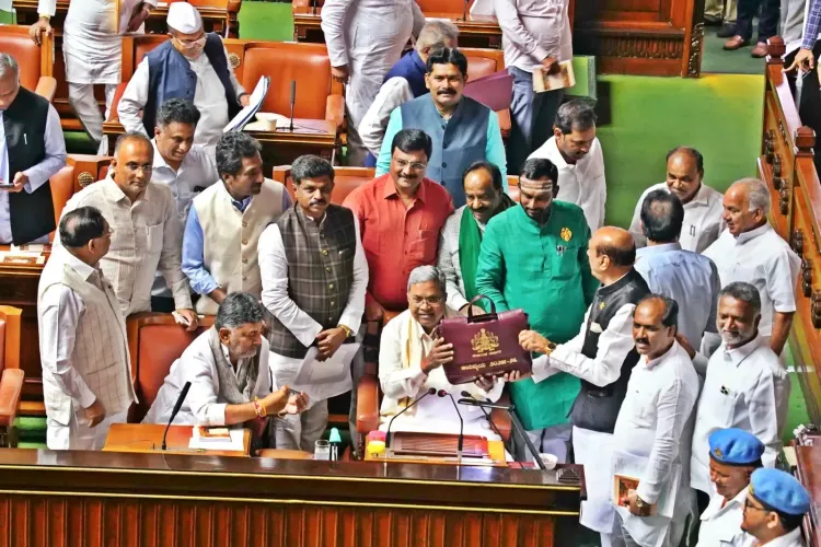 Karnataka's Budget Exceeds Rs 4 Lakh Crore; Siddaramaiah Unveils Rs 19,262 Crore Deficit