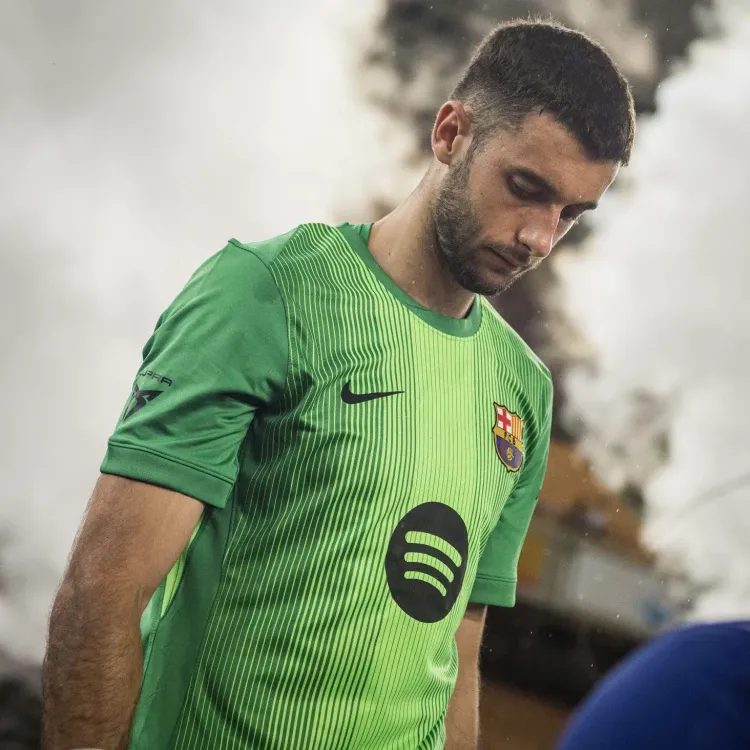 Is Barcelona Keeper Garcia Anxious About Registration Issues?