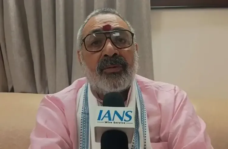 Giriraj Singh Accuses Lalu Prasad Yadav of Transforming Bihar into Bengal