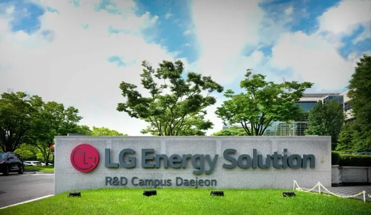LG Energy to Purchase GM's Entire Stake in Michigan Battery Facility for $2.04 Billion