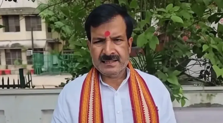 क्या लोकतंत्र में हिंसा का कोई स्थान है? : मृत्युंजय तिवारी