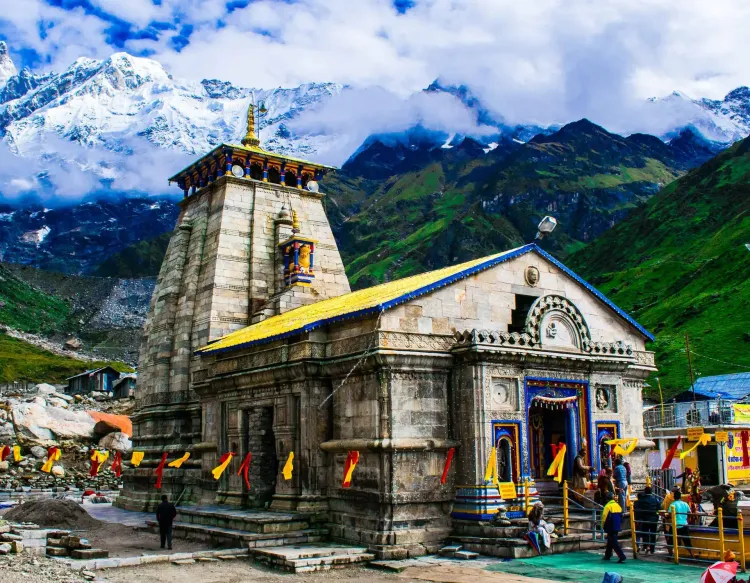 क्या महादेव का ऐसा धाम है जहाँ 6 महीने देवता शिवलिंग की पूजा करते हैं?