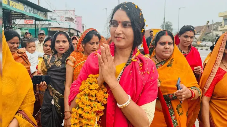 Mahakumbh: Shipra Pathak, the ‘Water Woman of India’, Commends CM Yogi for Clean Triveni Sangam