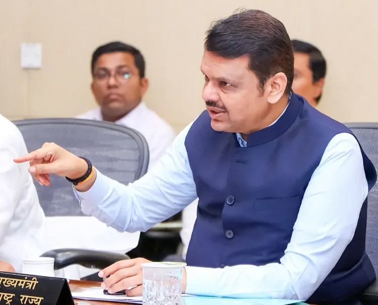 क्या नांदेड़ में भारी बारिश के बाद राहत कार्य तेज है? सीएम फडणवीस ने जिलाधिकारियों से किया संपर्क