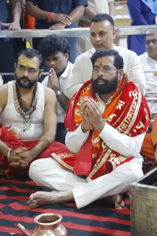 क्या महाराष्ट्र के डिप्टी सीएम शिंदे ने बाबा महाकाल के दर्शन कर प्रधानमंत्री मोदी के लिए आशीर्वाद मांगा?