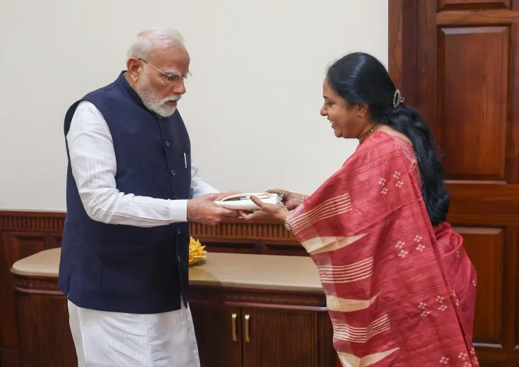 क्या महिला मोर्चा की राष्ट्रीय अध्यक्ष वनथी श्रीनिवासन ने प्रधानमंत्री मोदी से मुलाकात की?