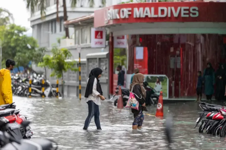 Maldives Government Offices Closed Due to Historic Floods