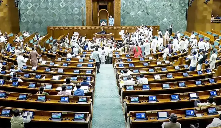 क्या 18वीं सार्वजनिक उपक्रम समिति ने संसद में 5 रिपोर्टें पेश की?