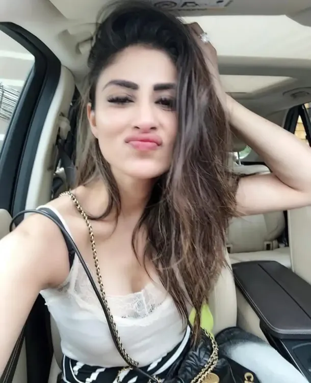 Has Mouni Roy Transformed Beyond Recognition in Her Latest Picture?