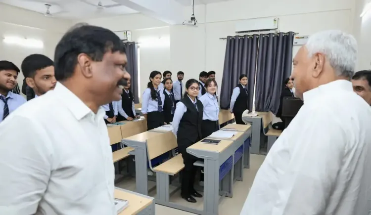 क्या मुख्यमंत्री नीतीश कुमार ने ललित नारायण मिश्र आर्थिक विकास एवं सामाजिक परिवर्तन संस्थान का निरीक्षण किया?