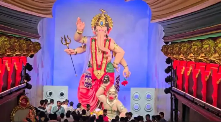 क्या मुंबई के लालबाग में गणेश गली के राजा की 22 फीट ऊंची मूर्ति रामेश्वरम की थीम से सजी है?