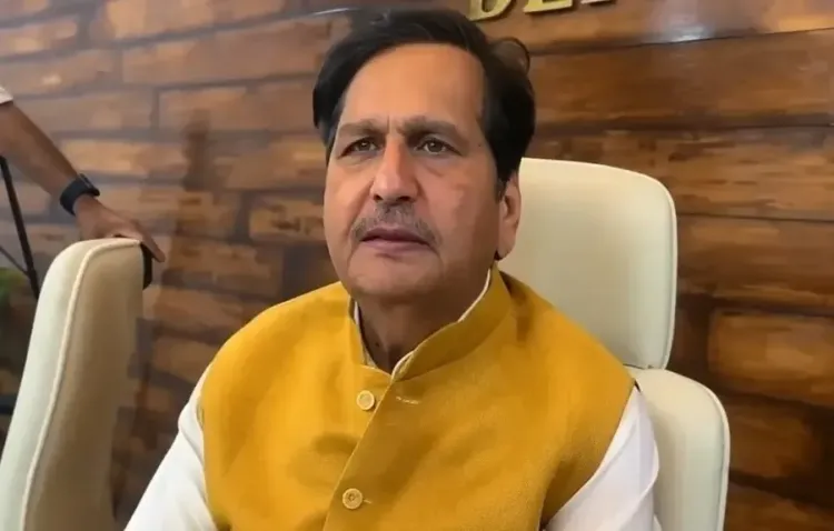 क्या मुंबई में भारी बारिश के बीच मंत्री मंगल प्रभात लोढ़ा ने घबराने की सलाह दी?