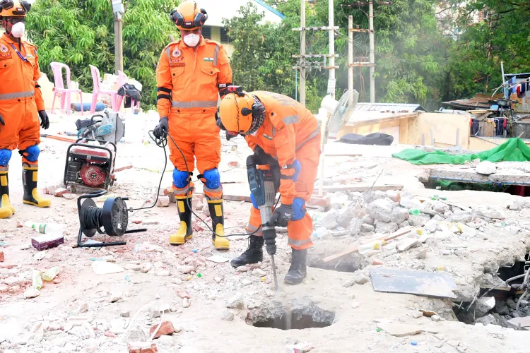 Are Myanmar Residents Frustrated with Post-Earthquake Rebuilding Delays?