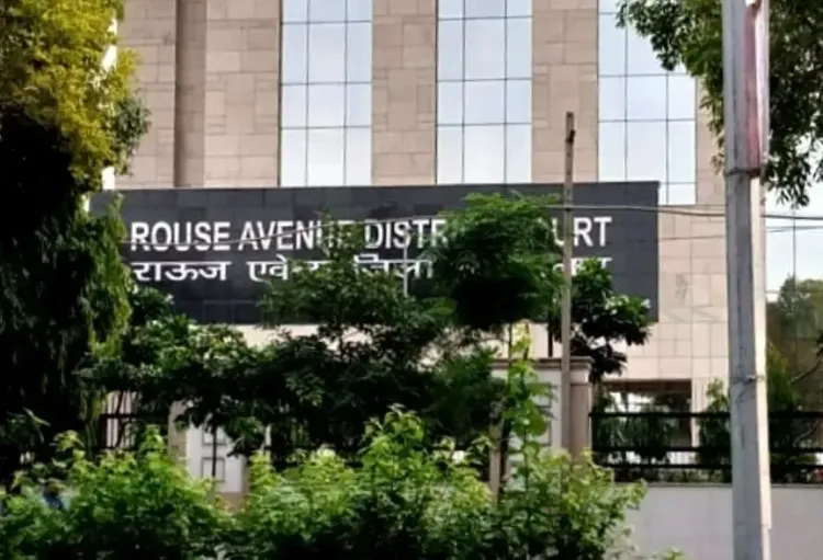 क्या नरेश बालियान मकोका केस में दिल्ली पुलिस को 15 सितंबर तक दस्तावेज जमा करने के निर्देश दिए गए हैं?