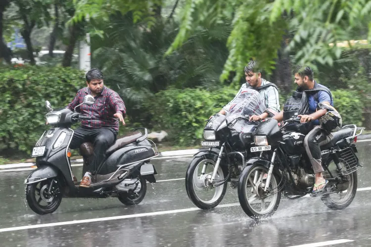 क्या एनसीआर में पूरे सप्ताह बरसात का दौर रहेगा, वीकेंड पर तेज बारिश की उम्मीद?