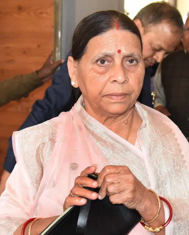 क्या नीतीश कुमार बिहार नहीं संभाल पा रहे? राबड़ी देवी ने निशांत कुमार को कमान सौंपने की वकालत की