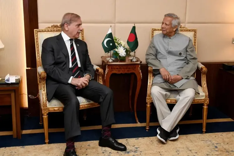 Pakistan's Foreign Secretary Visits Bangladesh for First Bilateral Discussions in 15 Years