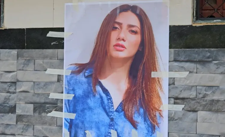 Is Pakistani Actress Mahira Khan's Poster on Mumbai's Public Toilet a Statement After Pahalgam Attack?