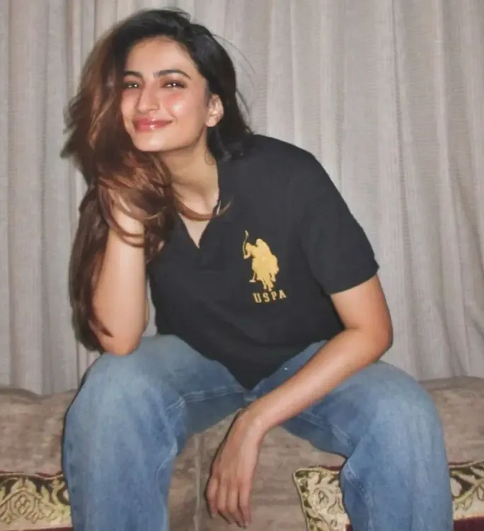 Palak Tiwari Discusses Pet Adoption on 'The Bhootnii' Set
