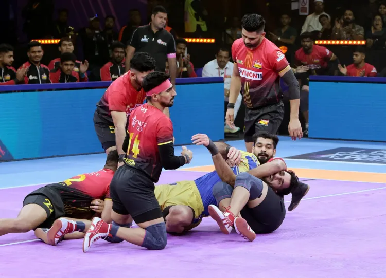 PKL Season 11: Himanshu's Stellar Performance Secures Victory for Tamil Thalaivas Over Bengaluru Bulls