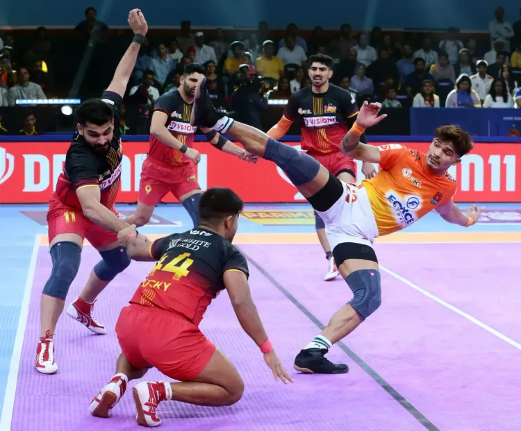 PKL Season 11: Puneri Paltan Keeps Playoff Hopes Alive with Dominant Win Over Bengaluru Bulls