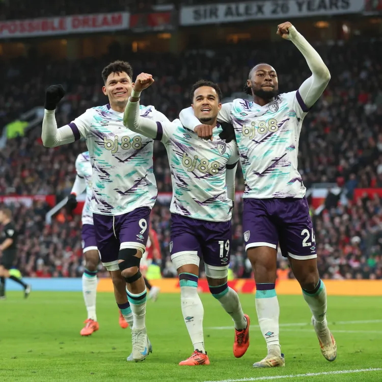 Bournemouth Shocks Manchester United with 3-0 Triumph at Old Trafford