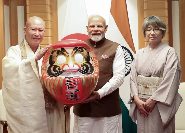 क्या पीएम मोदी को दारुमा-जी मंदिर के मुख्य पुजारी ने भेंट की 'दारुमा' गुड़िया? जानें इसकी खासियत