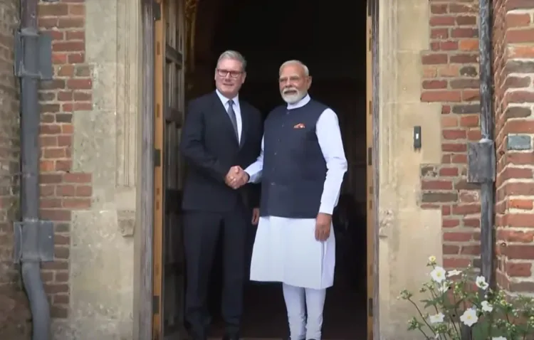 What Did PM Modi Discuss With Keir Starmer Before Signing the FTA?