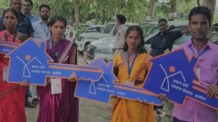 क्या <b>प्रधानमंत्री आवास योजना</b> के लाभार्थियों ने कहा- <b>पीएम मोदी</b> से मिलने का सपना पूरा हुआ?