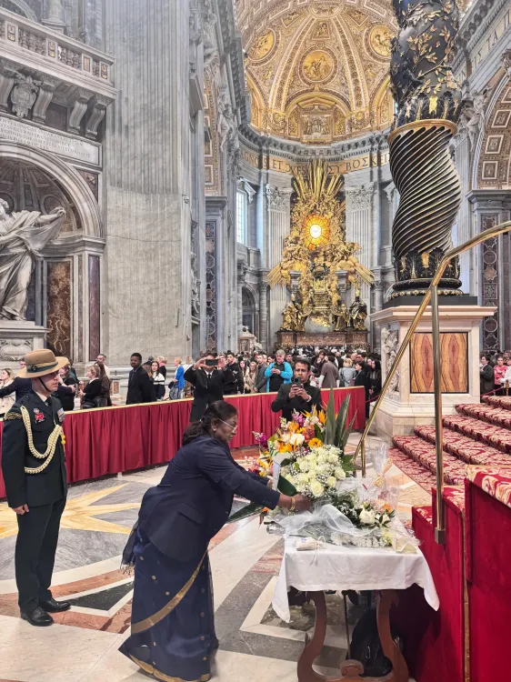 President Droupadi Murmu Honors Pope Francis