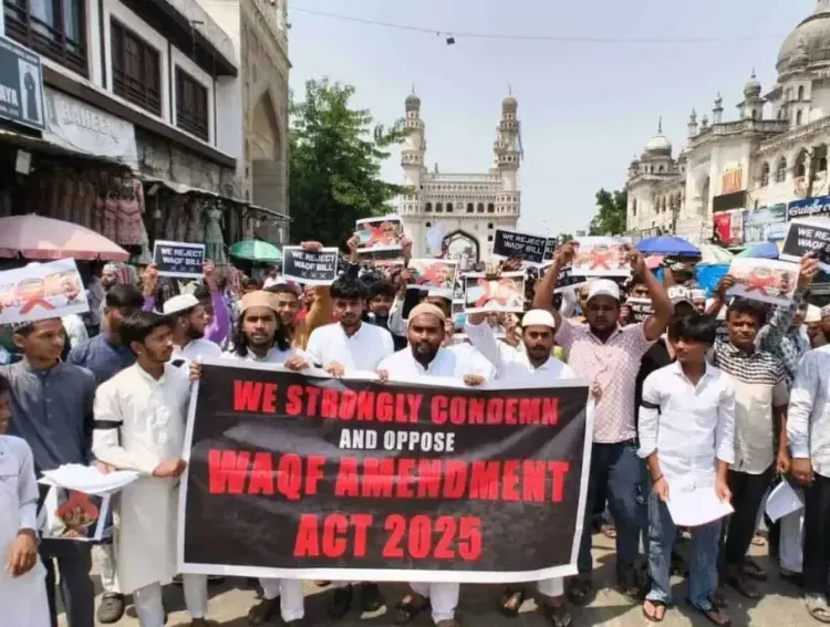 Demonstrations in Hyderabad and Other Telangana Cities Against the Waqf (Amendment) Act