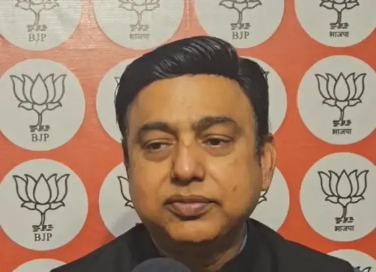 क्या राहुल गांधी के कदमों से कांग्रेस का सफाया हो गया है?