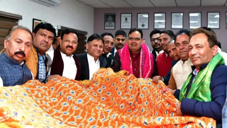 Rajasthan Leaders Offer 'Chadar' at Ajmer Sharif Dargah, Promoting Peace and Unity