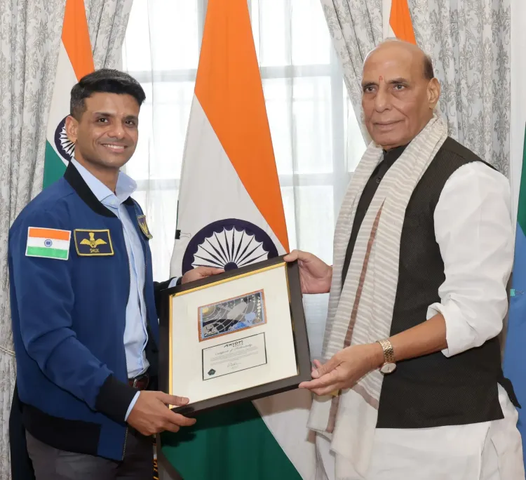 क्या रक्षा मंत्री राजनाथ सिंह ने शुभांशु शुक्ला से मुलाकात कर गर्व महसूस किया?